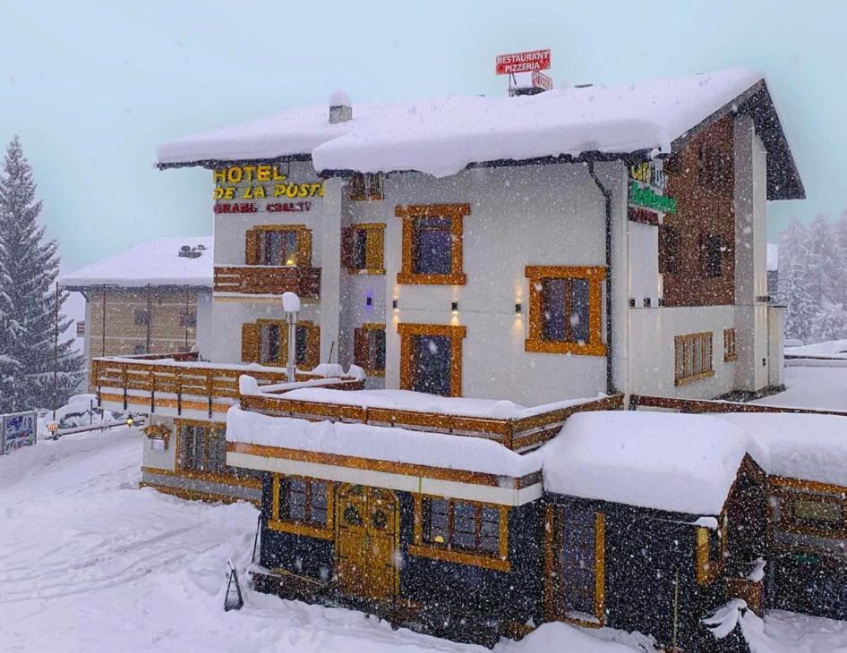 Hotel De La Poste Ла-Тзума Экстерьер фото